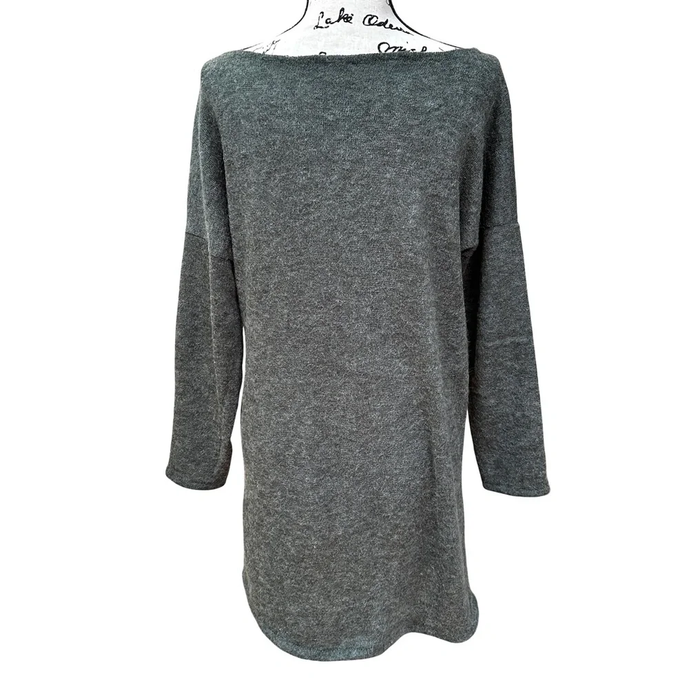 Long Sleeve Grey Green Tunic Sweater with Scoopneck - Picture 3 of 4